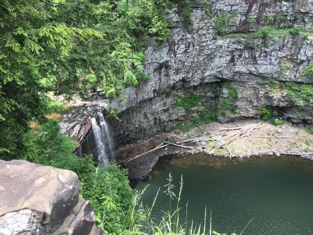 Tn State Parks Open! Hikes, Waterfalls, Firepits! Spencer Kültér fotó